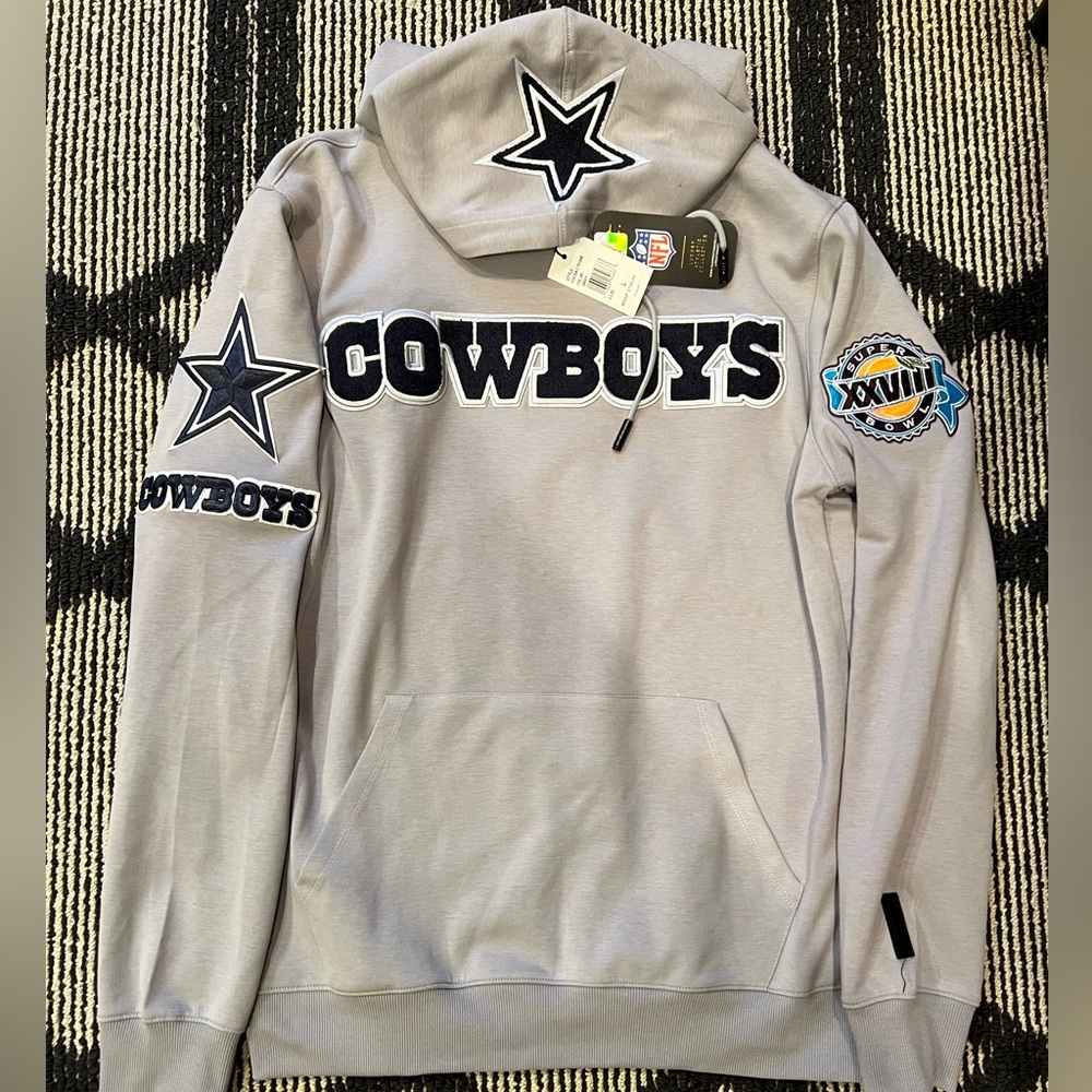 Mens Dallas Cowboys hoodie with tags